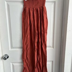 Chic Rust Cropped Pants